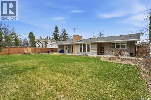 425 Bate Crescent, Saskatoon, SK - Outdoor With Deck Patio Veranda