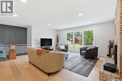 425 Bate Crescent, Saskatoon, SK - Indoor Photo Showing Living Room With Fireplace