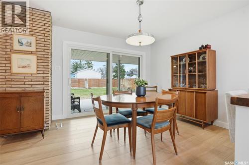 425 Bate Crescent, Saskatoon, SK - Indoor Photo Showing Dining Room