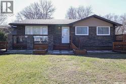 1409 Shannon ROAD  Regina, SK S4S 5L4