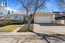 6 Selkirk CRESCENT  Regina, SK S4S 6J4