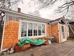 866 KING GEORGE HWY  Miramichi, NB E1V 1P8
