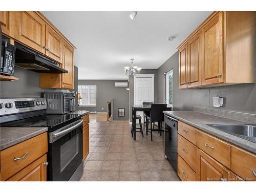 86 Lorette St, Dieppe, NB 