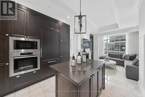 3401 - 311 Bay Street, Toronto, ON - Indoor