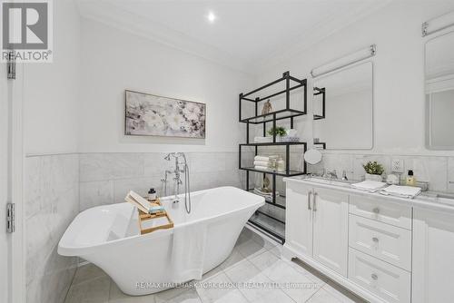 3401 - 311 Bay Street, Toronto, ON - Indoor Photo Showing Bathroom