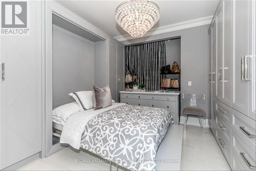 3401 - 311 Bay Street, Toronto, ON - Indoor Photo Showing Bedroom