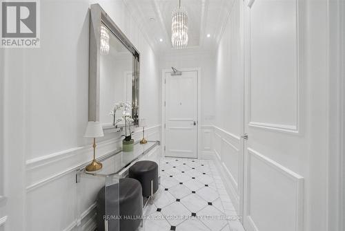 3401 - 311 Bay Street, Toronto, ON - Indoor