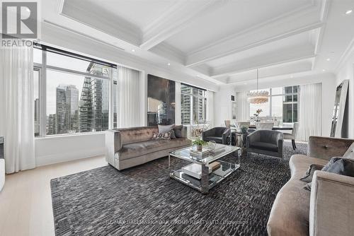 3401 - 311 Bay Street, Toronto, ON - Indoor Photo Showing Living Room