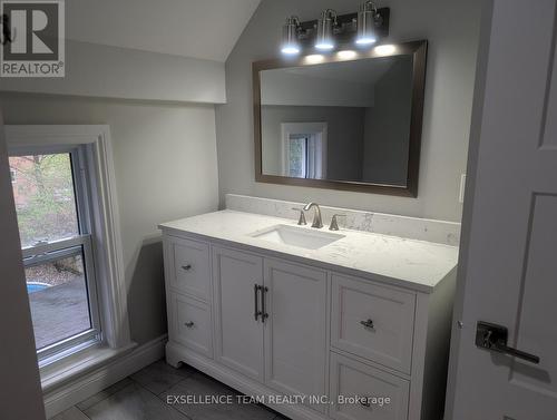 241 Sydney Street, Cornwall, ON - Indoor Photo Showing Bathroom