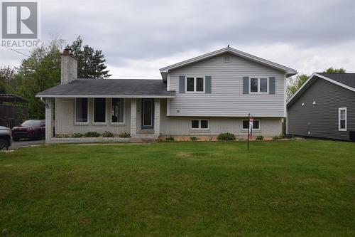 13 Birchview Drive, Pasadena, NL 