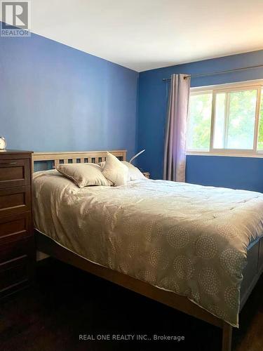 3578 Queenston Drive, Mississauga, ON - Indoor Photo Showing Bedroom