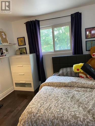3578 Queenston Drive, Mississauga, ON - Indoor Photo Showing Bedroom