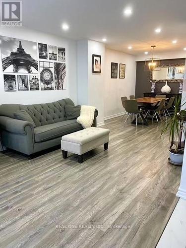 3578 Queenston Drive, Mississauga, ON - Indoor
