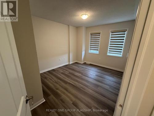111 Higginbotham Crescent, Milton, ON - Indoor Photo Showing Other Room