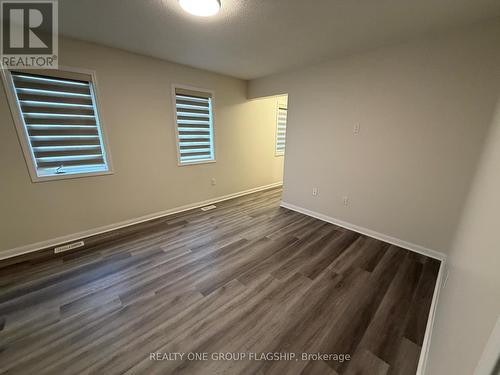 111 Higginbotham Crescent, Milton, ON - Indoor Photo Showing Other Room
