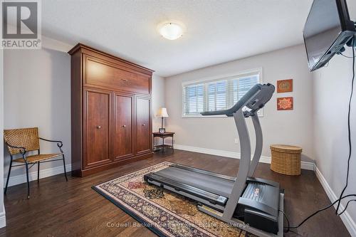 29 - 254 Gosling Gardens, Guelph (Clairfields/Hanlon Business Park), ON - Indoor Photo Showing Gym Room