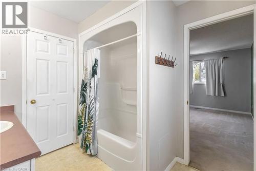 Access to Primary and Hallway - 21 Axford Parkway, St. Thomas, ON 