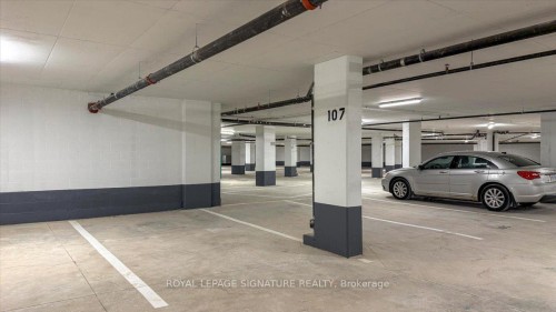 D1006-4878 Powers Common, Burlington, ON - Indoor Photo Showing Garage