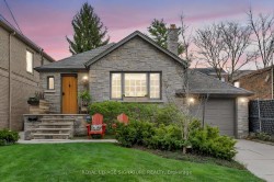 31 Burncrest Drive Toronto, ON M5M 2Z2