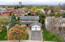 757 Damien Way  Mississauga, ON L5C 3C3