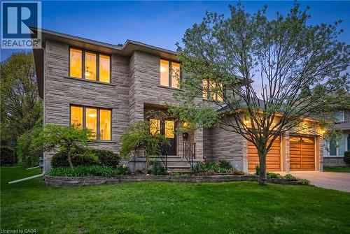 82 CORFIELD Drive  Kitchener, ON N2A 3W9