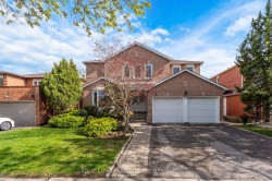47 Edmund Seager Drive Vaughan, ON L4J 4S1