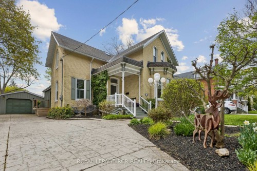 838 Queenston Road, Cambridge, ON - Outdoor With Facade