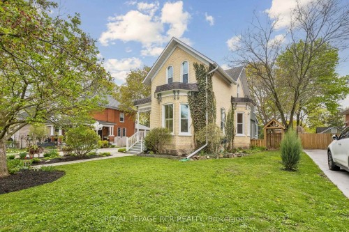 838 Queenston Road, Cambridge, ON - Outdoor With Facade