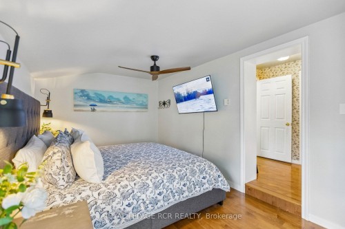 838 Queenston Road, Cambridge, ON - Indoor Photo Showing Bedroom
