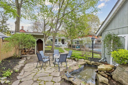 838 Queenston Road, Cambridge, ON - Outdoor