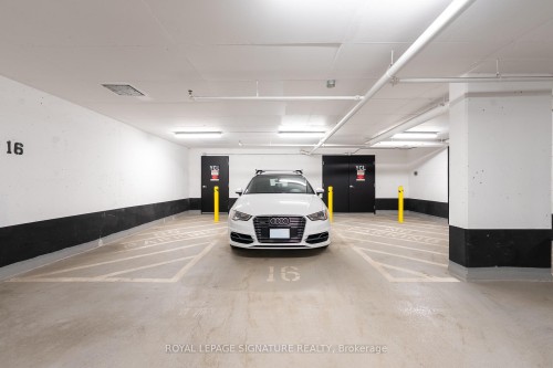 1101-200 Sudbury Street, Toronto, ON - Indoor Photo Showing Garage