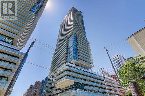1802 - 161 ROEHAMPTON AVENUE  Toronto, ON M4P 0C8