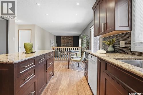 238 Haight Place, Saskatoon, SK - Indoor Photo Showing Kitchen