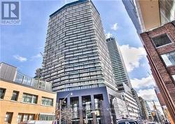 2101 - 125 PETER STREET Toronto, ON M5V 0M2