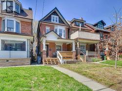 24 PAULINE AVENUE Toronto, ON M6H 3M8