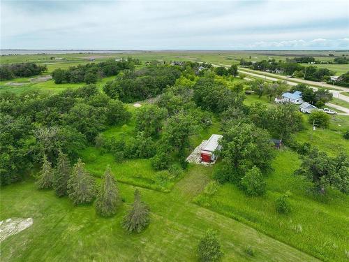 2 Oak Avenue, Oak Point, MB 