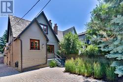 45 CAMERON CRESCENT  Toronto, ON M4G 2A1