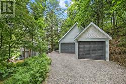 2.5 bay, detached garage - 
