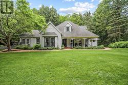 Muskoka riverfront living at its best - 