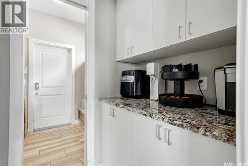 5286 Aviator Crescent, Regina, SK - Indoor Photo Showing Kitchen