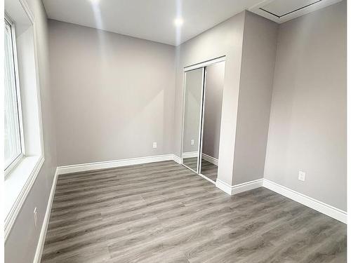 310 Dewe Avenue, Thunder Bay, ON - Indoor Photo Showing Other Room