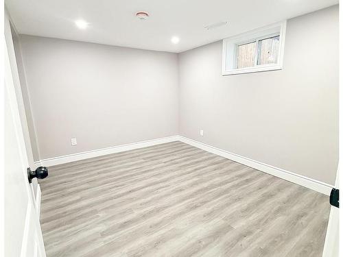 310 Dewe Avenue, Thunder Bay, ON - Indoor Photo Showing Other Room