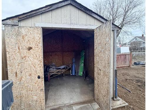 310 Dewe Avenue, Thunder Bay, ON - Outdoor With Exterior