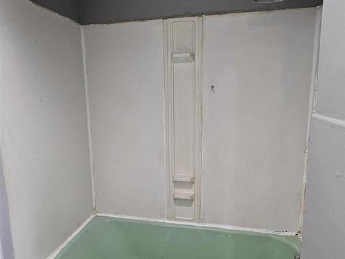 345 Ray Boulevard, Thunder Bay, ON - Indoor Photo Showing Other Room