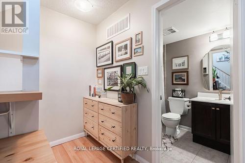 1222 - 22 Laidlaw Street, Toronto, ON - Indoor Photo Showing Bathroom