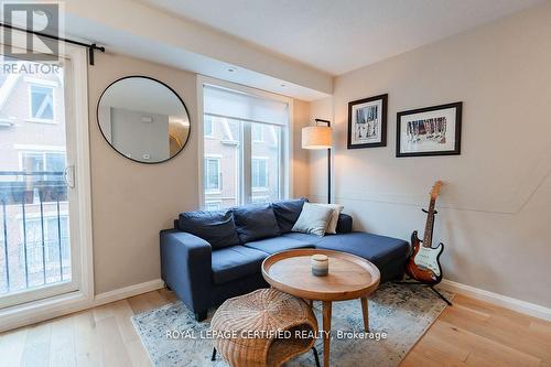 1222 - 22 Laidlaw Street, Toronto, ON - Indoor Photo Showing Living Room