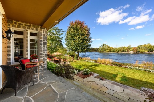 Cour - 20 Rue De Richelieu, Chambly, QC - Outdoor With Body Of Water With View