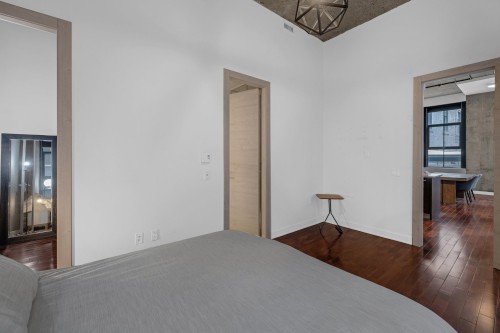 Chambre à coucher - A208-1085 Rue St-Alexandre, Montréal (Ville-Marie), QC - Indoor Photo Showing Bedroom