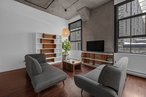 Salon - A208-1085 Rue St-Alexandre, Montréal (Ville-Marie), QC - Indoor