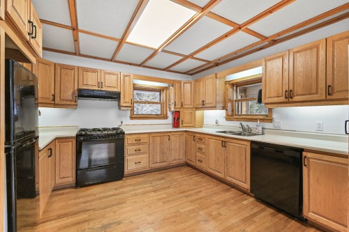 Kitchen - 2252 Rue Du Sud, Cowansville, QC - Indoor Photo Showing Kitchen With Double Sink